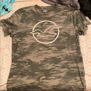 Green camo hollister shirt.